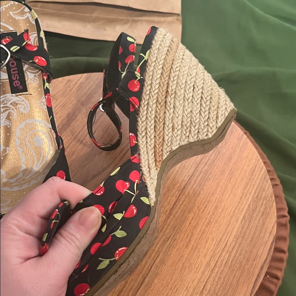 Dollhouse Black Cherry Bow Peep-Toe Wedge Sandals - Picture 5 of 5